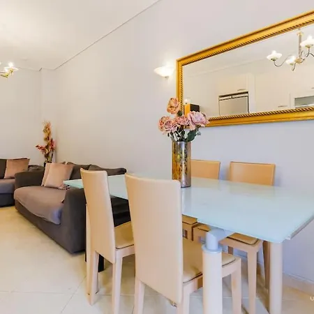 Lavender 2bdrm Apartment, Vesta Philoxenia Thessaloniki