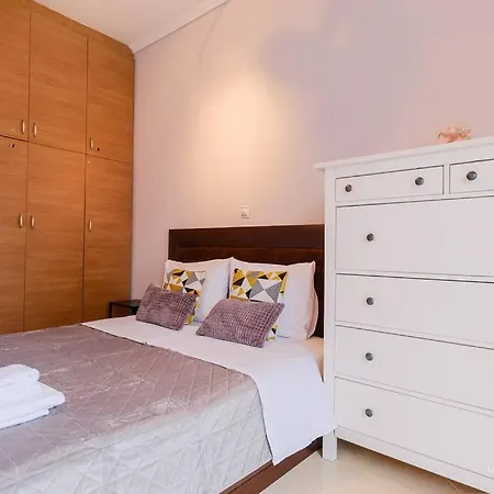 Lavender 2bdrm Apartment, Vesta Philoxenia Lägenhet *